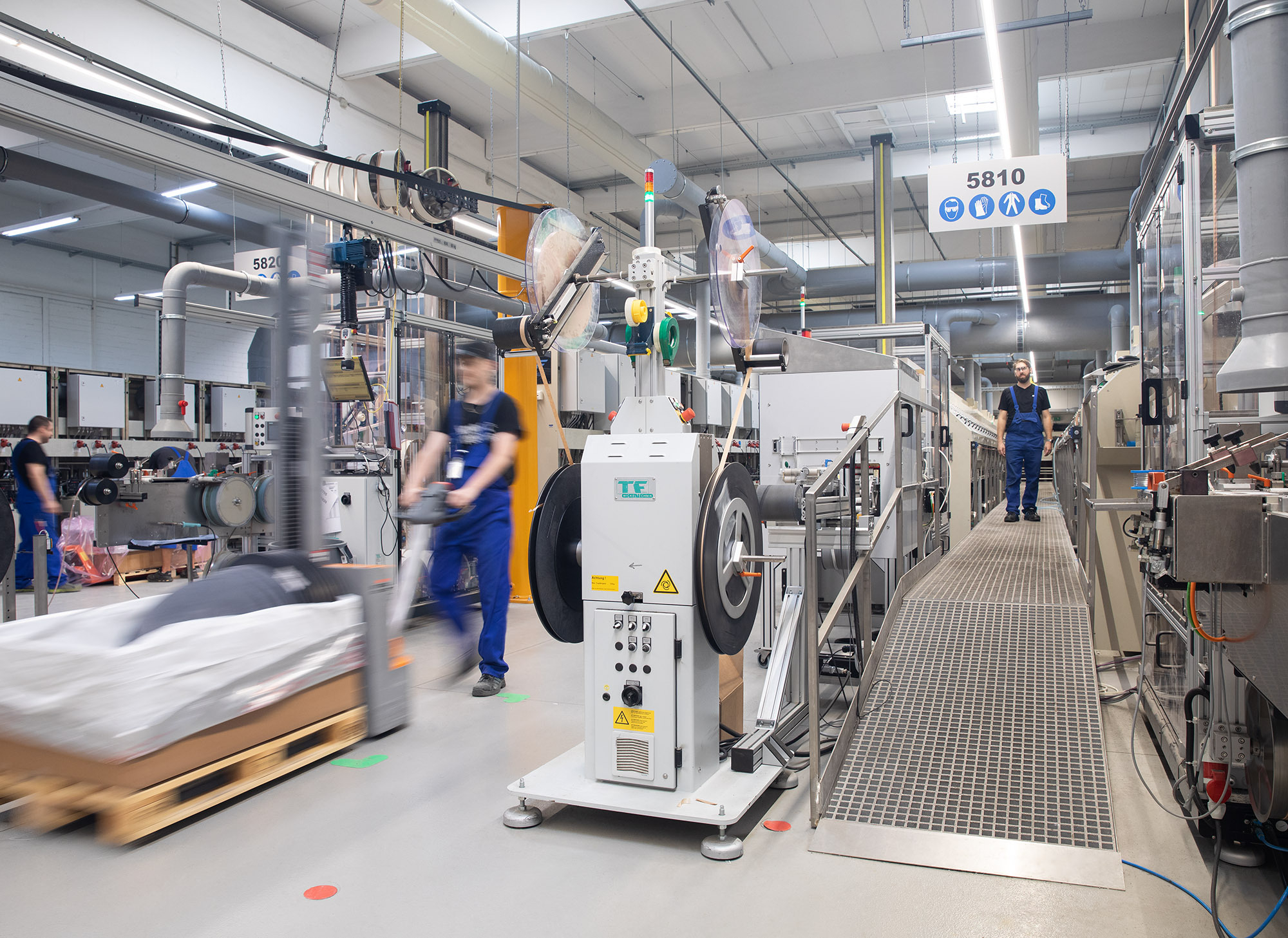 Motive Ausbildung Galvanik 2000x1457px