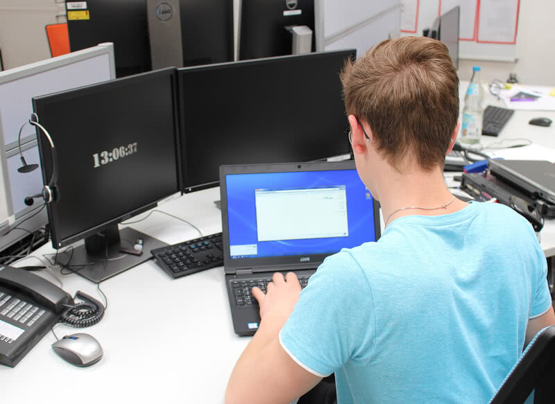 Motive Ausbildung IT Systemmanagement 2000x1457px